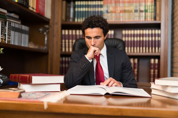 وکیل ملکی در مشهد